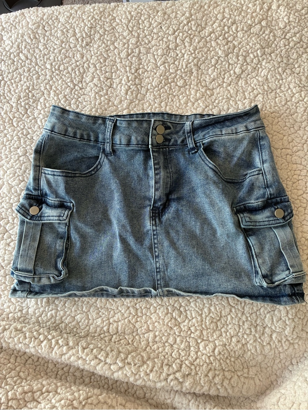 Dark denim mini skirt with pockets!